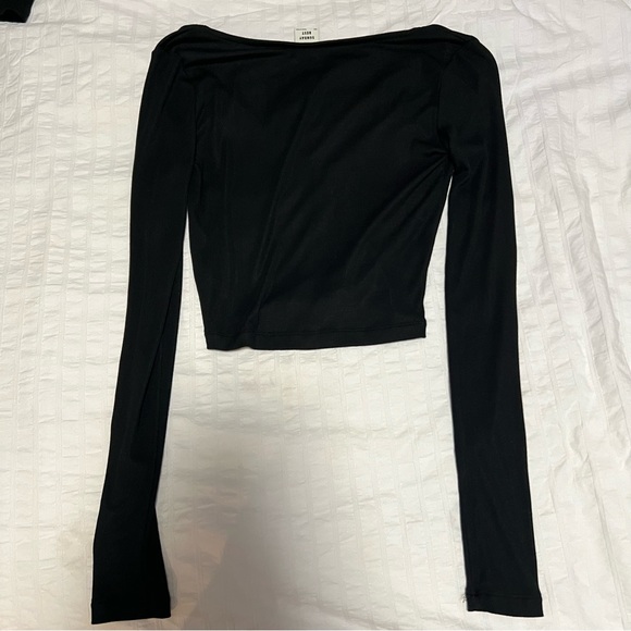 Aritzia Sunday Best Vida Long Sleeve Top - Picture 2 of 4